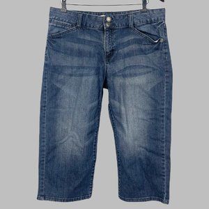 GAP Curvy Flare Denim Capri